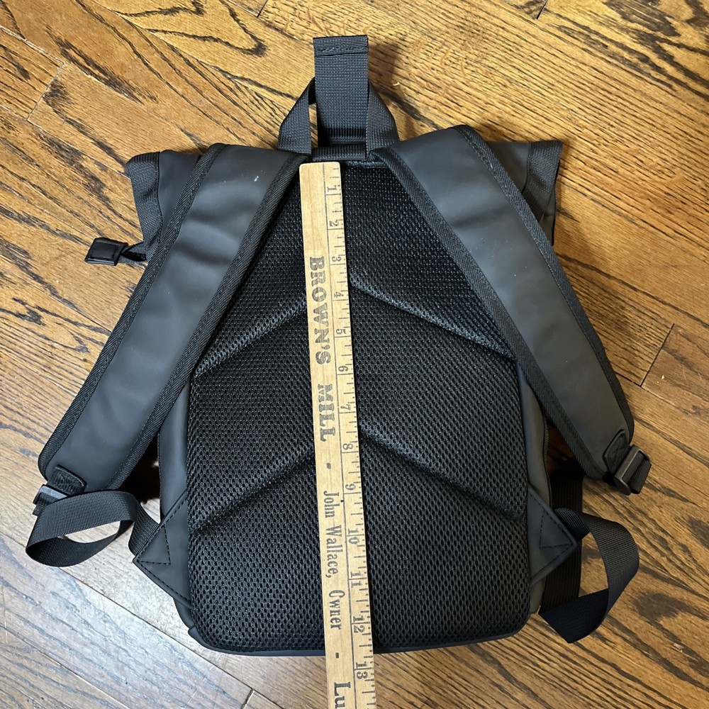 WISE Waterproof Women's Zippered Backpack