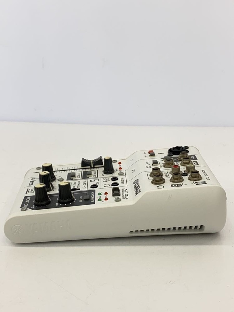 YAMAHA AG03 MIXER Used