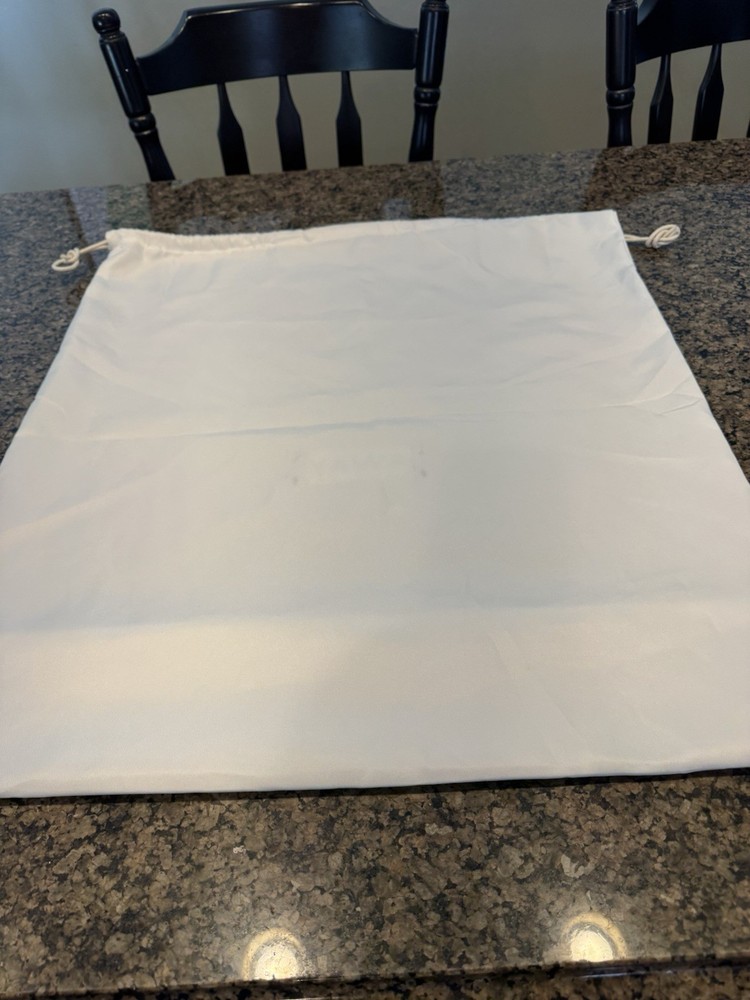 Away Dust Bag L23 H26