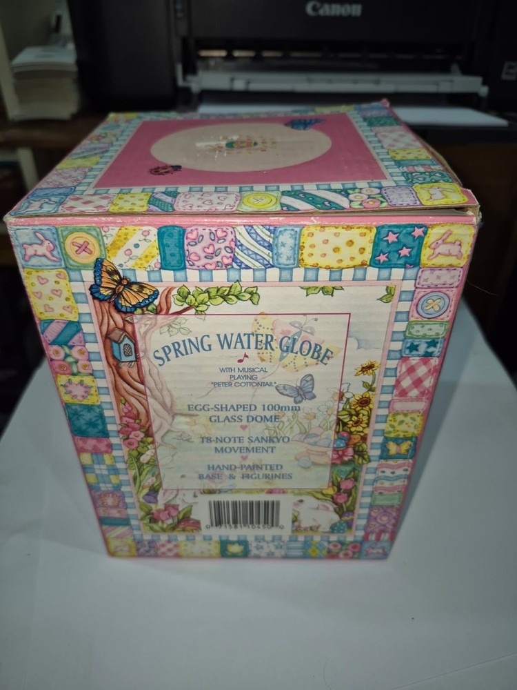 Peter Cottontail Spring Water Globe Glitter Musical Wind Up Easter Egg OT1
