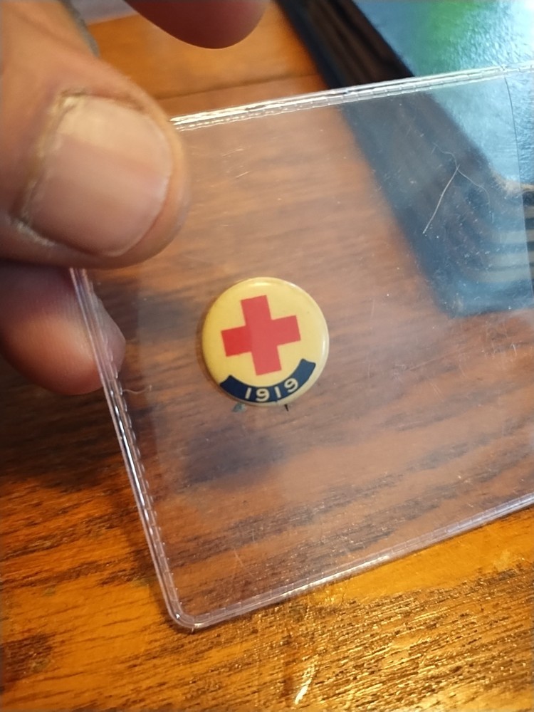 1919 Red Cross Pinstyle Button