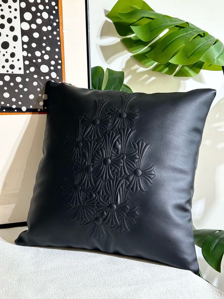 Pillow Chrome Hearts black