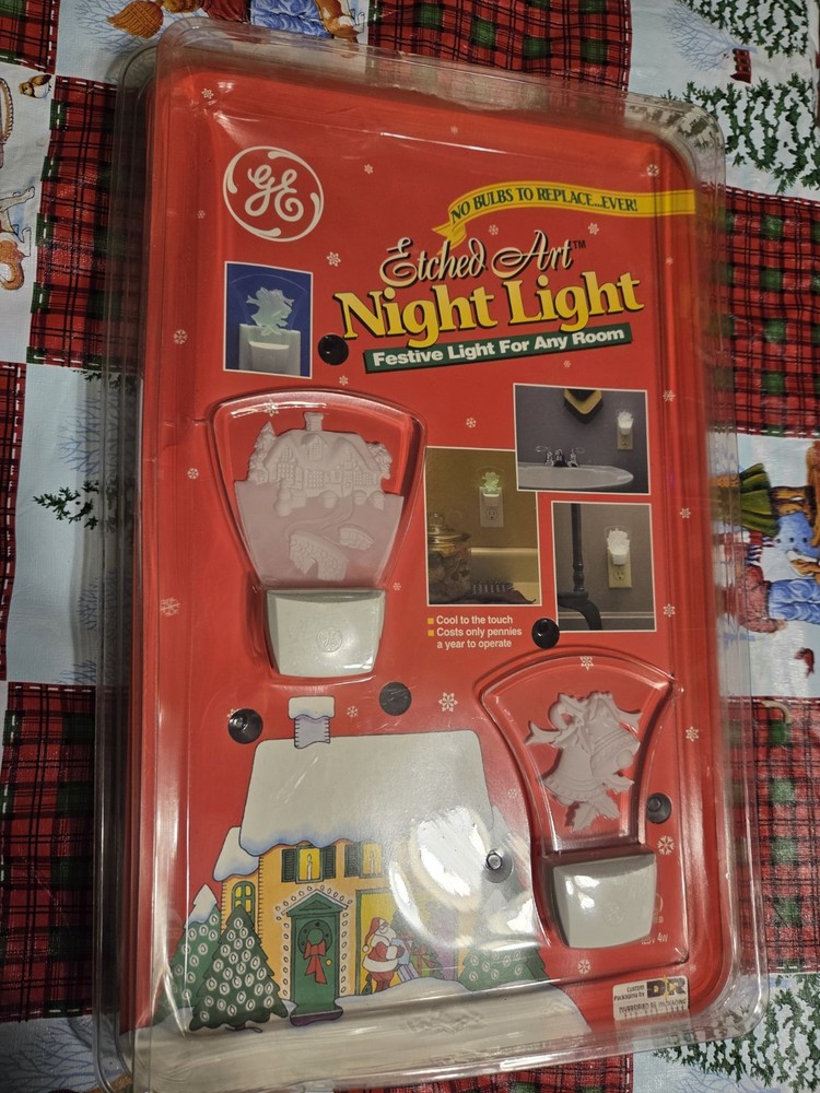 GE Etched Art Christmas Night Light Unopened