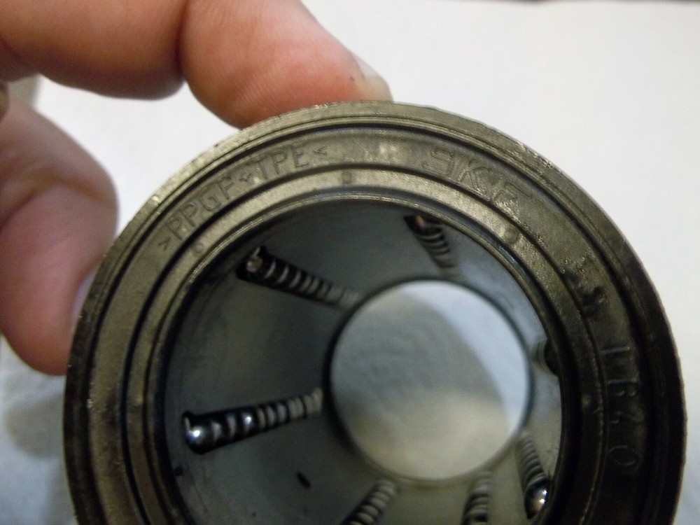 SKF LB40 LINEAR BALL BEARING (BIN172)