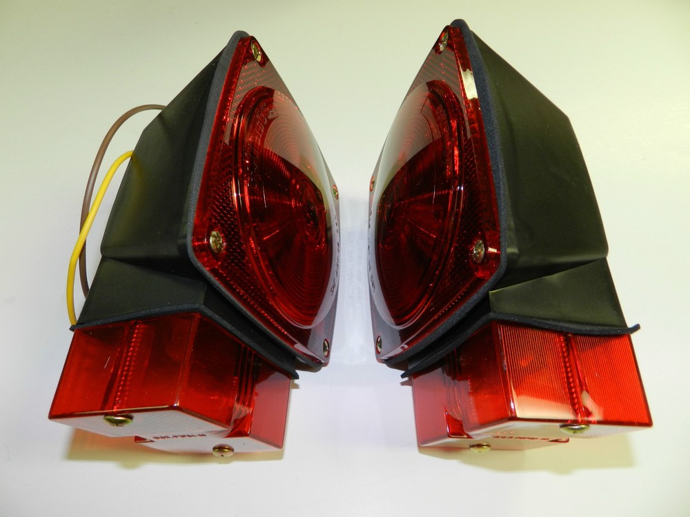 (1 pair) Combination Trailer Tail Lights Stud Mount OPTRONICS High quality