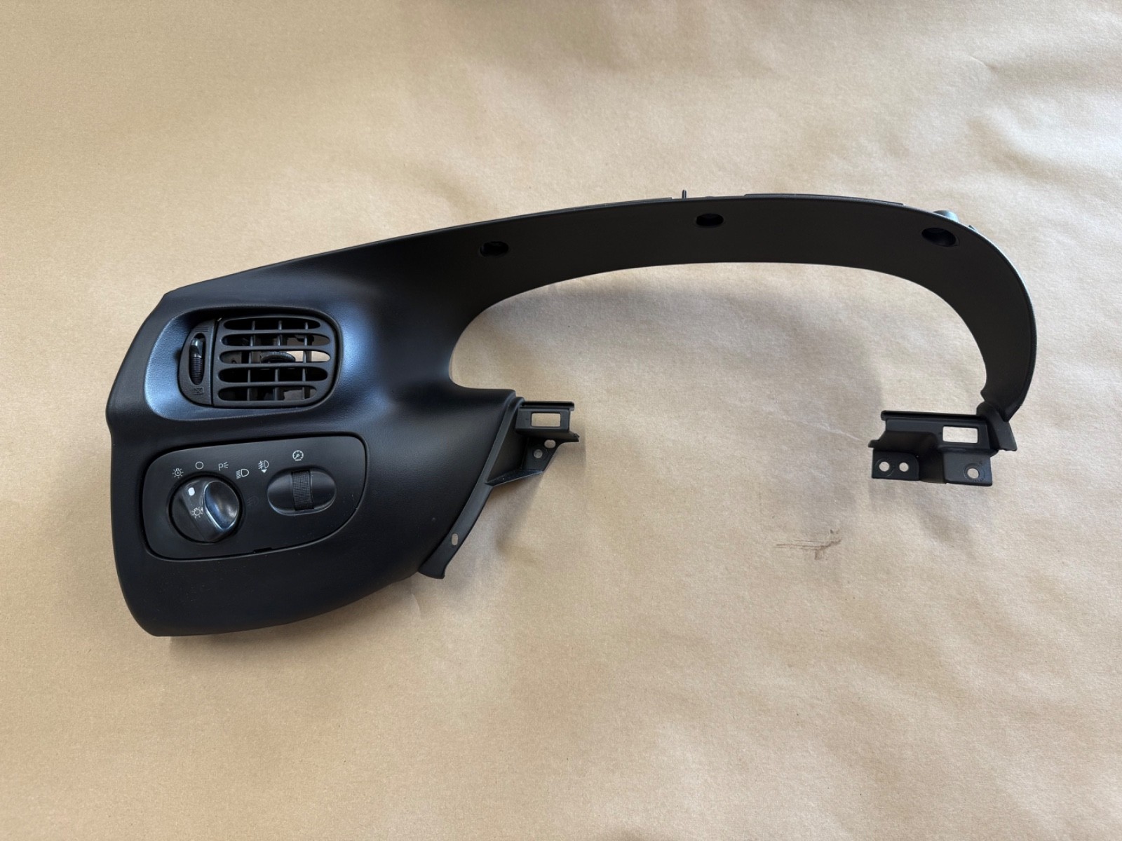 1999-2004 Ford F-150 SVT Lightning Dash Instrument Cluster Trim Dash Bezel Black