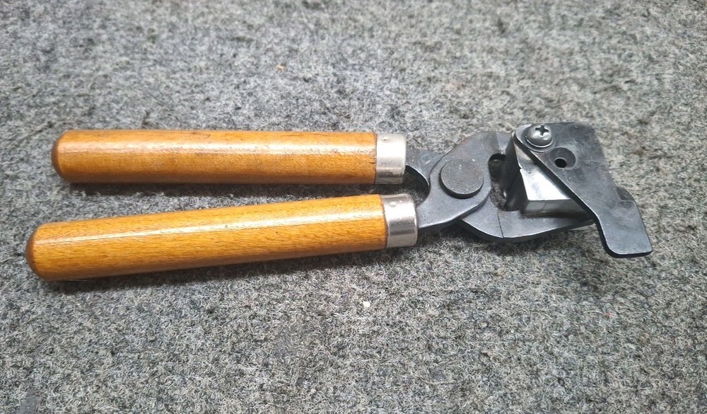 Lee Bullet Mold, .535" Round Ball.  Bx8