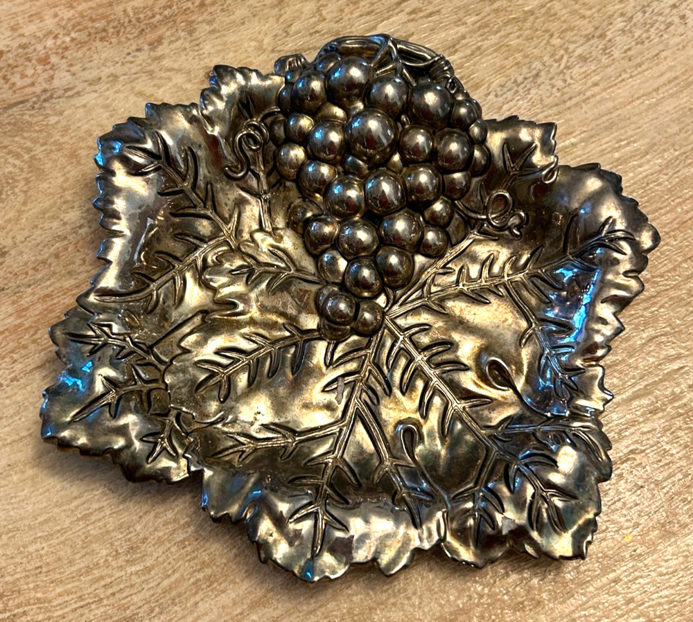 Antique GODINGER SILVERPLATE GRAPE DISH Vintner Wine Silver Metal Trinket Tray