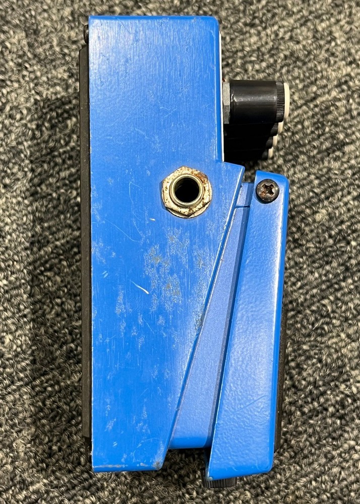 Boss Cs-3 Used