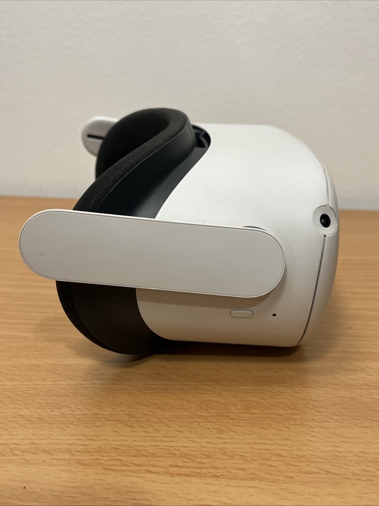 Meta Oculus Quest 2 128GB Advanced All-In-One VR Headset & Strap ONLY - White