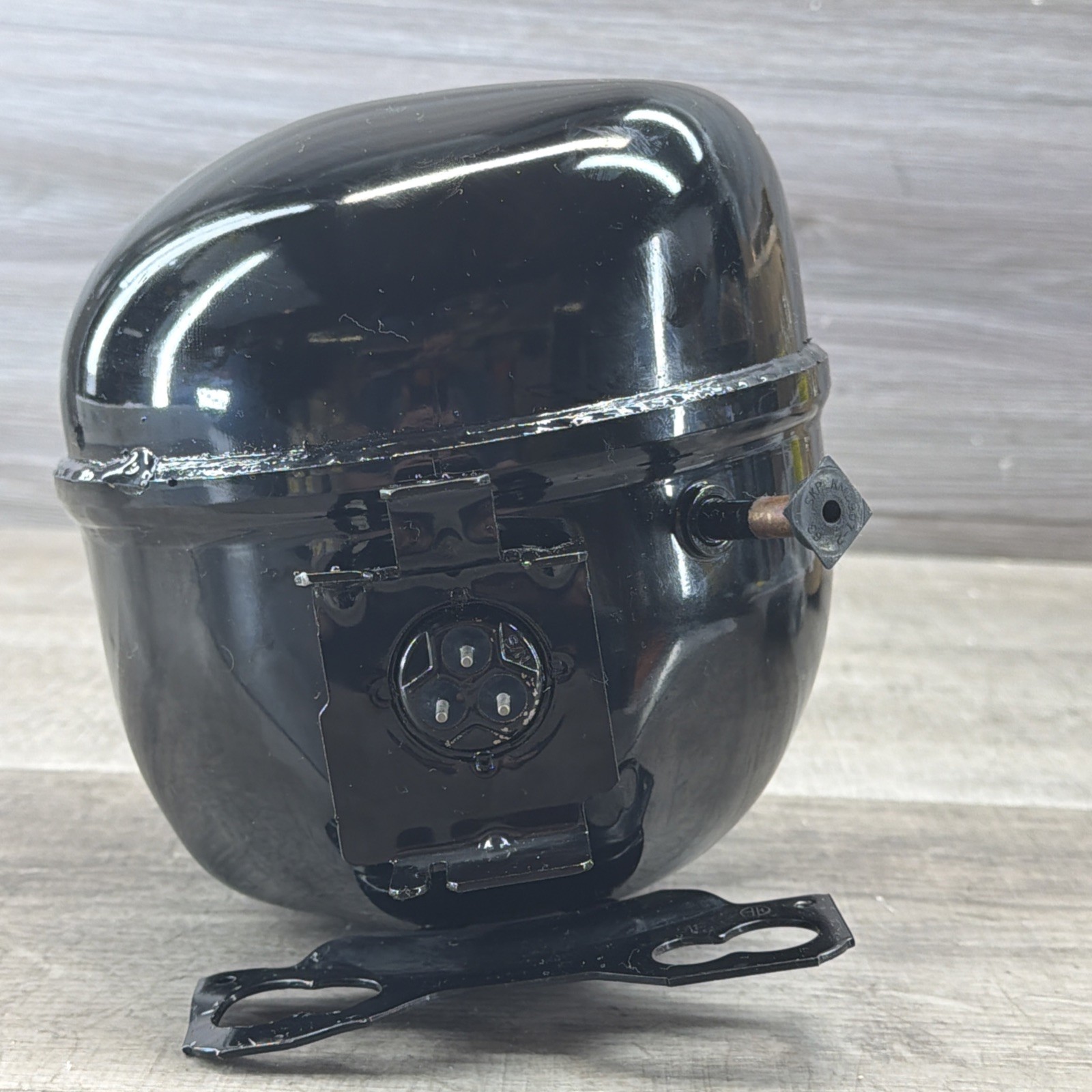 FFI12HBX Replacement Refrigeration Compressor 1/3 HP R-134A ****1 BRACKET BENT