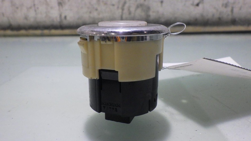 07 NISSAN ALTIMA Ignition Start Stop Button