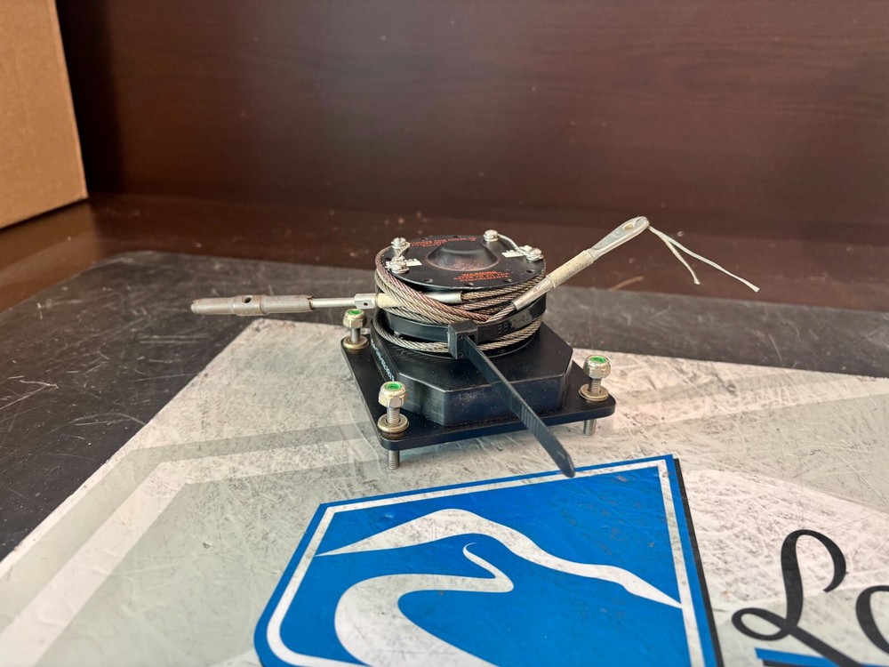 Servo Mount SMT65 622-5735-021 Removed Working