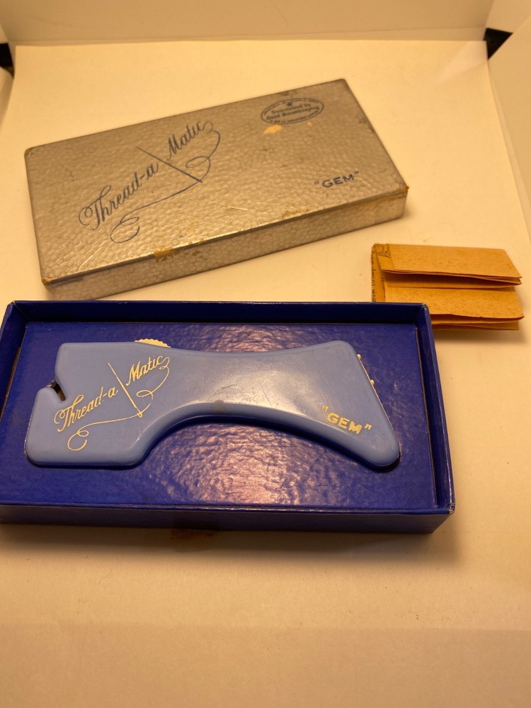 VTG Nelpin Thread-a Matic "GEM" Model 98 Sewing Automatic Needle Threader In Box