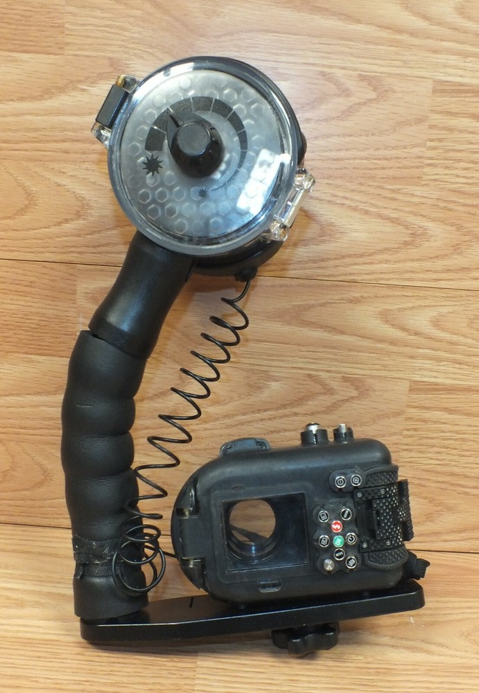 *PARTS* Sealife DC500 Underwater Camera Case & Digital Flash Only **READ!**