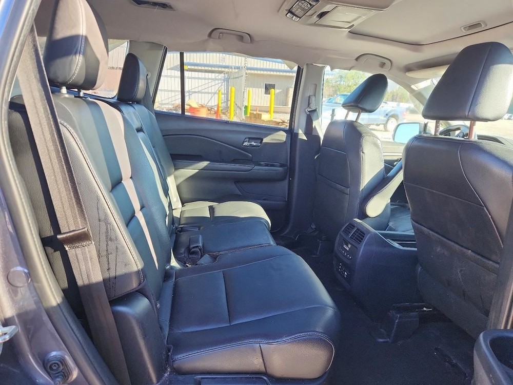 PILOT 2016 Glove Box 5008189