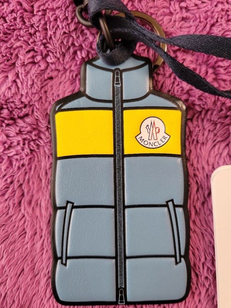 ️MONCLER Down Vest Type Keychain