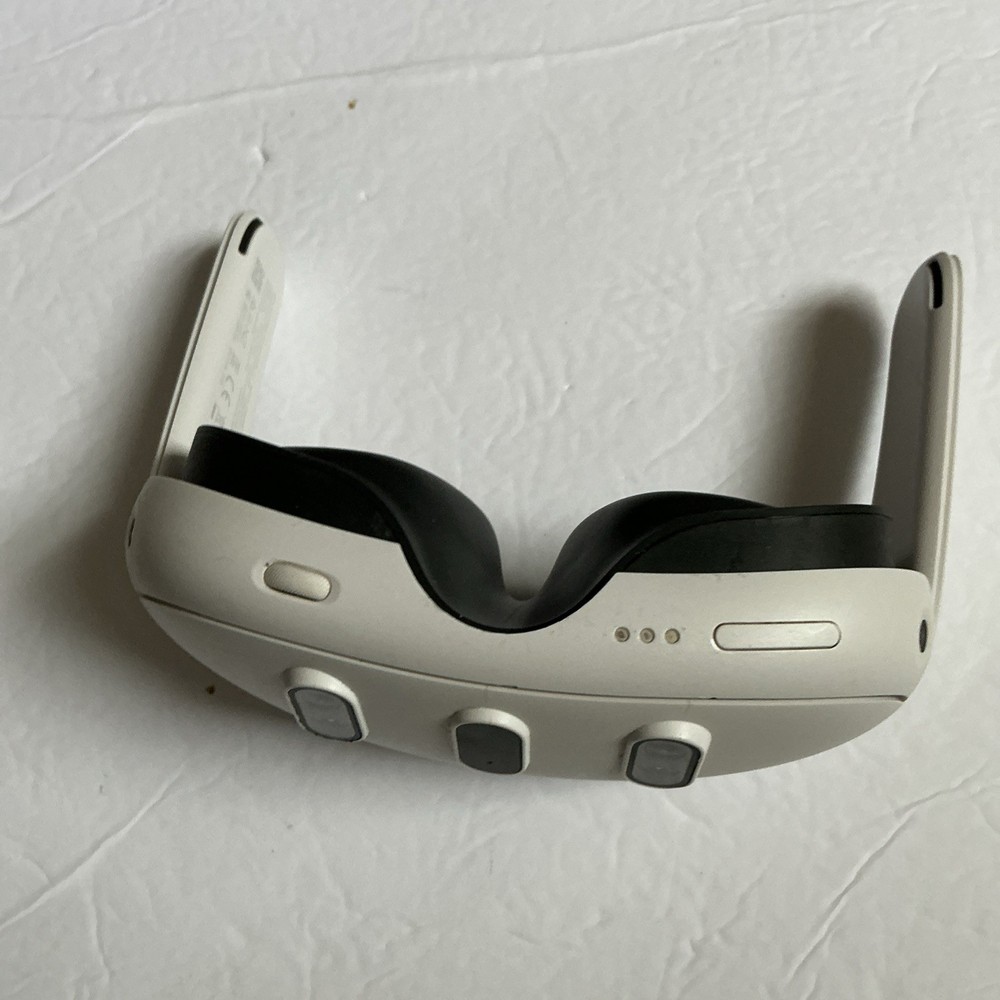 Meta Quest 3 128GB VR Headset Only (0002)