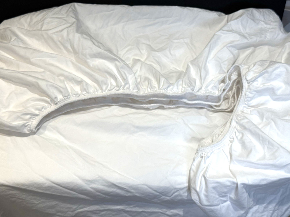 LL Bean Queen Fitted White Sheet Percale Excellent Condition!
