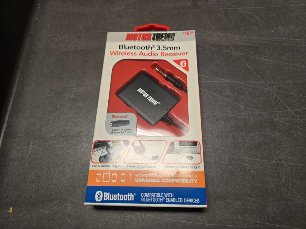 Motor Trend Wireless FM Transmitter MT-AUXBT 3.5mm Plug w/ Adapter - NOS