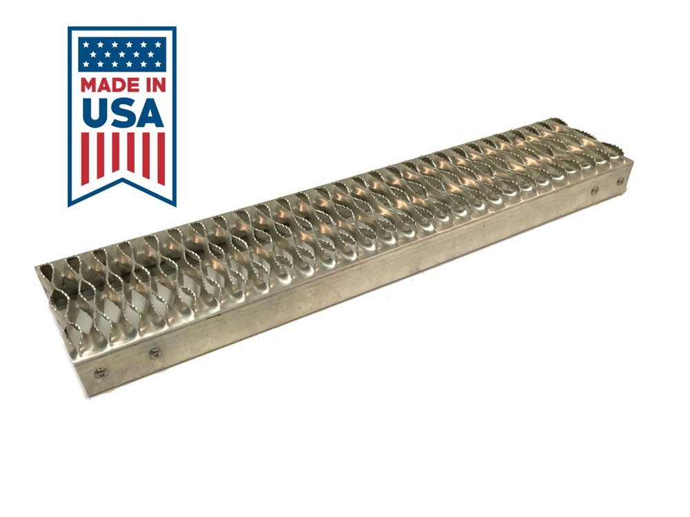 Peterbilt 379 389 Battery Box Lower Step