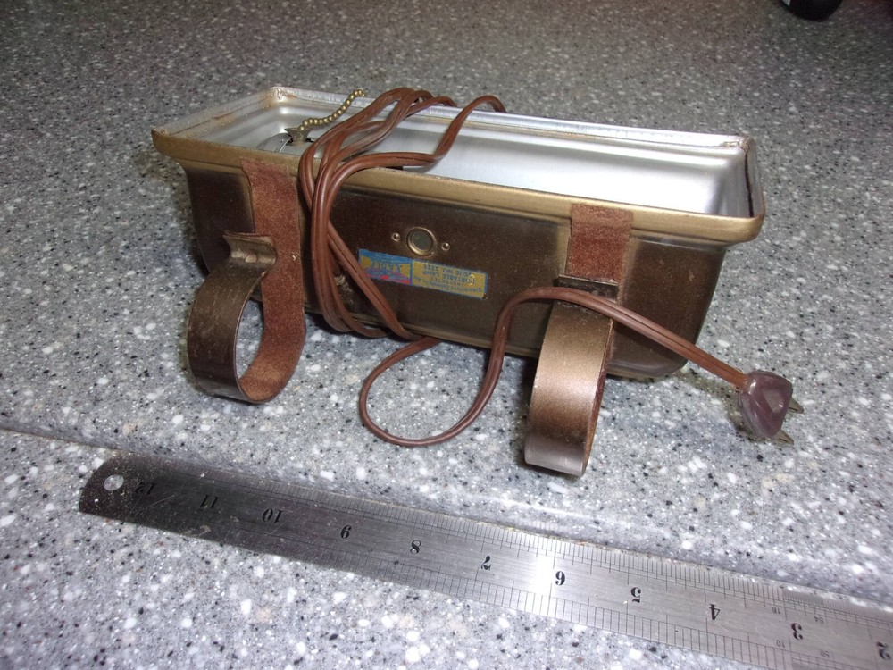 B609 NOS Eagle clip on light with design potable lamp