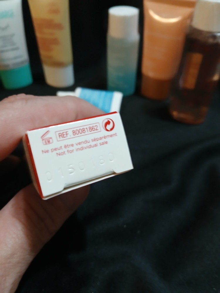 Clarins 7 Peice Travel Set Tsa Approved New