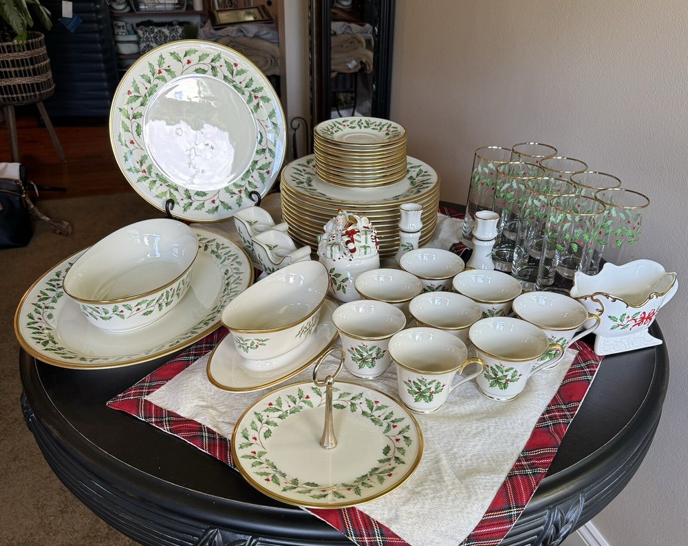 Lenox Dimensions Holiday - (2) Sleigh Candleholders