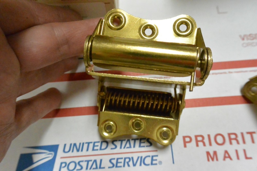 One Pair Double Spring Hinge Amerock B-85176-3