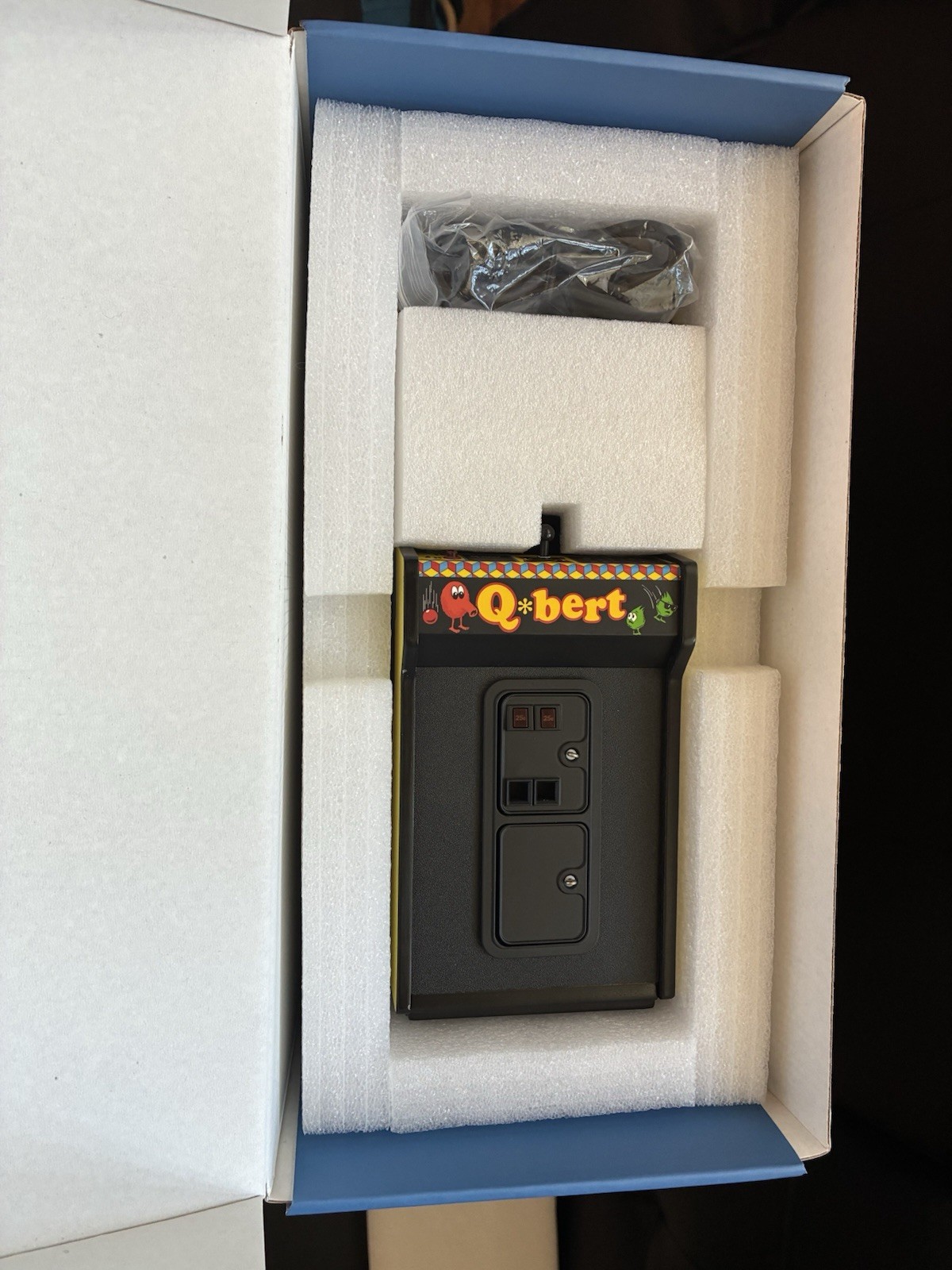 New Wave Toys Replicade Q*Bert Mini 1/6 Scale Arcade - Excellent - QBert