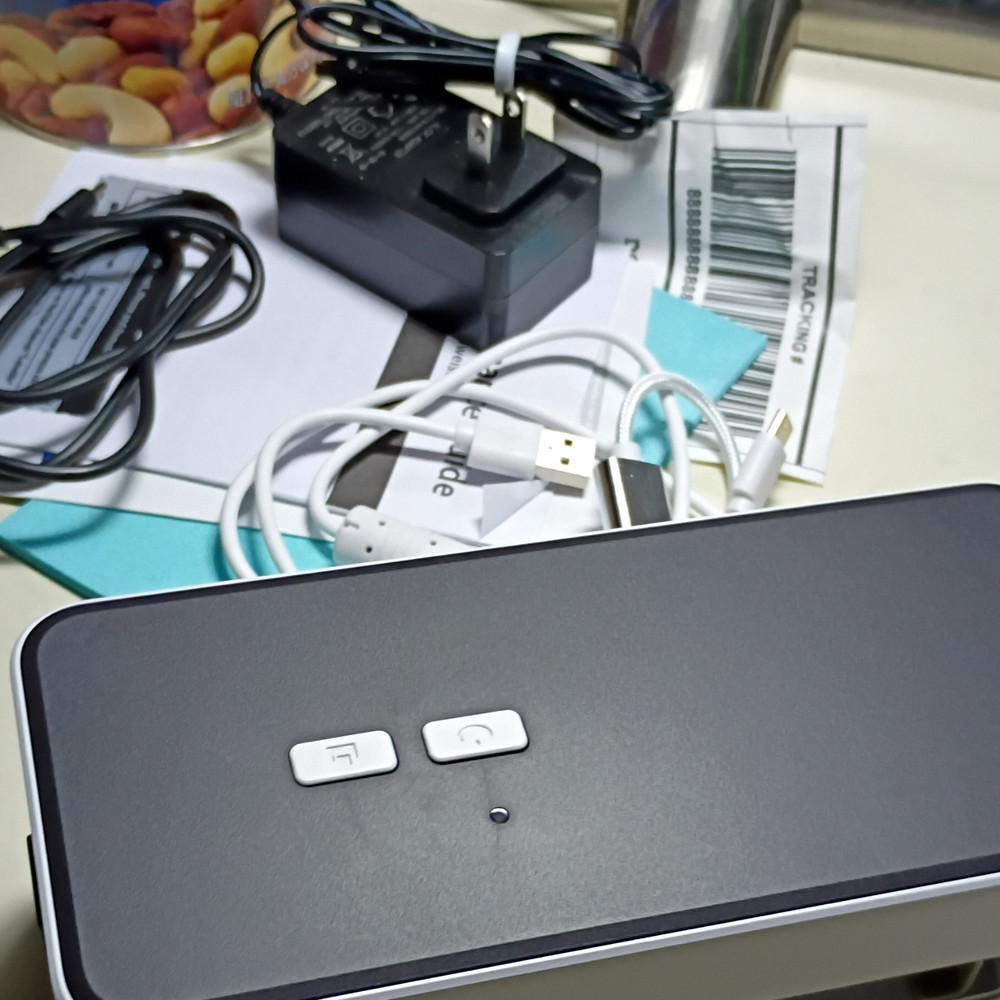 Vretti Label Printer D11-B-U+20D with Power Adapter and USB Cable