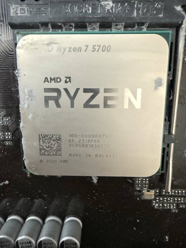 Gigabyte, Asus Motherboard LOT