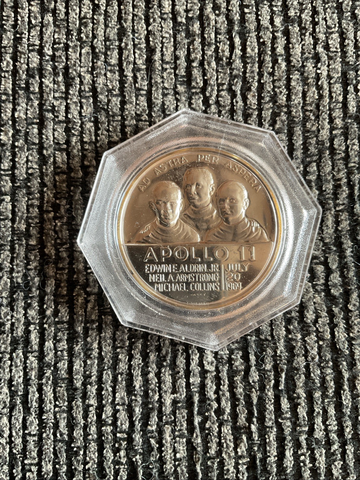 Collectible Junk Drawer Coin Lot APOLLO 11 FIRST ON THE MOON COMMEMORATIVE