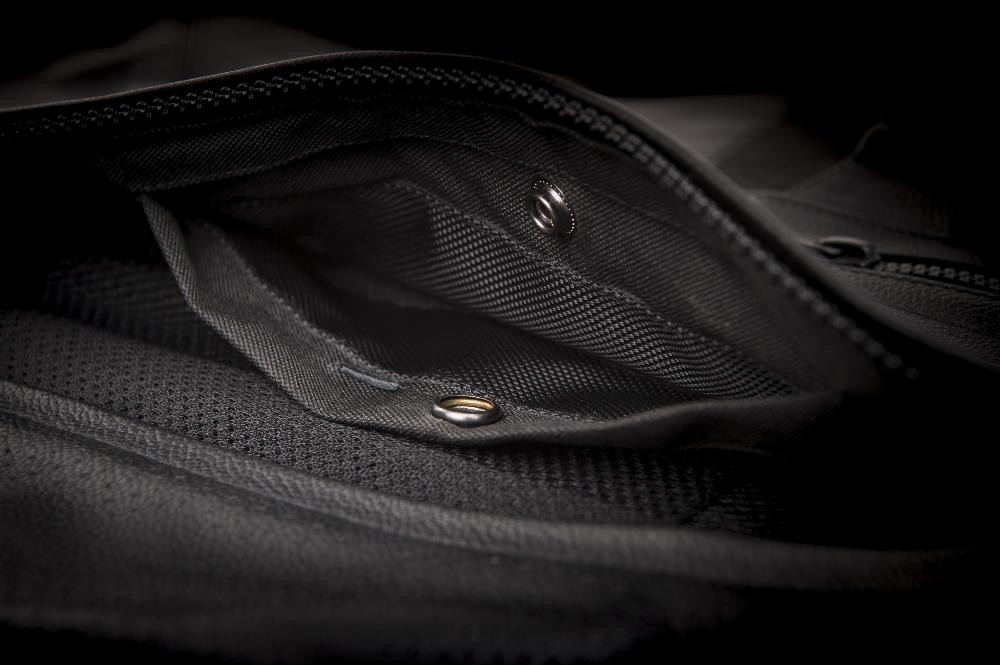 BLOCKADE VEST BLACK SM