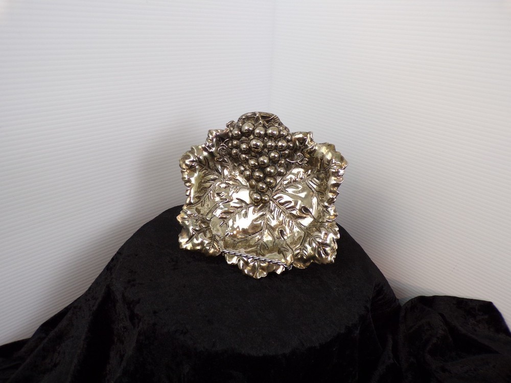 GODINGER SILVER PLATE GRAPEVINE  Design GRAPE LEAF Serving Dish Tray 7"