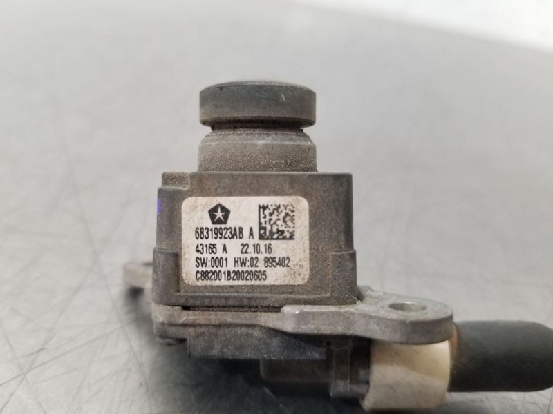 18 2018 DODGE DURANGO REAR VIEW CAMERA PROJECTOR 68319923AB