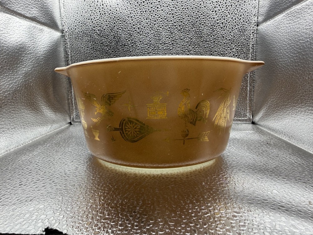 VINTAGE PYREX BAKEWARE DISH BROWN CASSEROLE BOWL