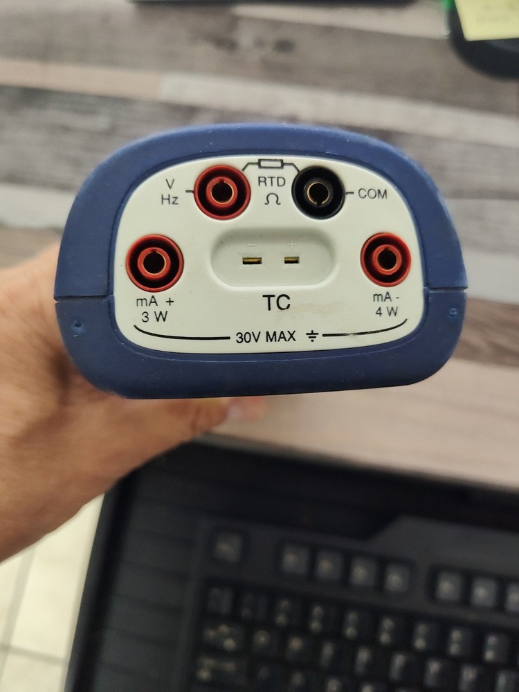 Druck DPI 812 Temperature Calobrator