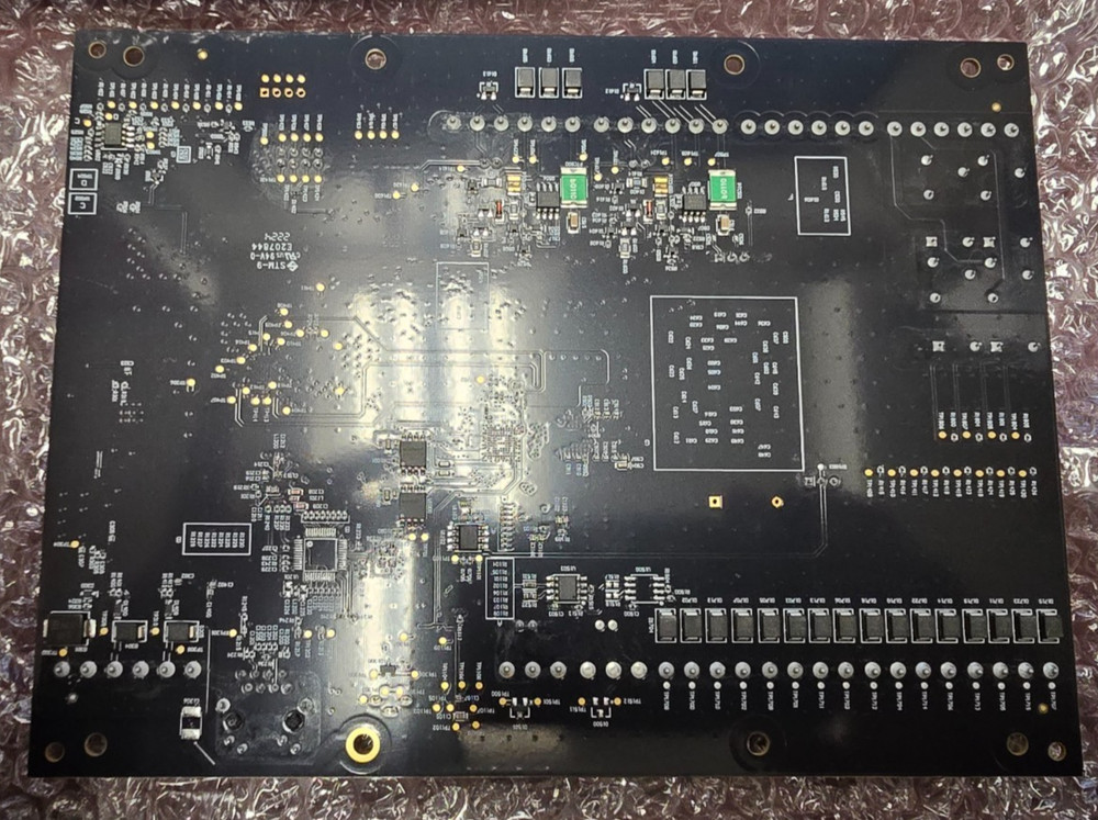 Mercury Security MP1502 Intelligent Controller (2 Readers, 8 Inputs, 4 Outputs)