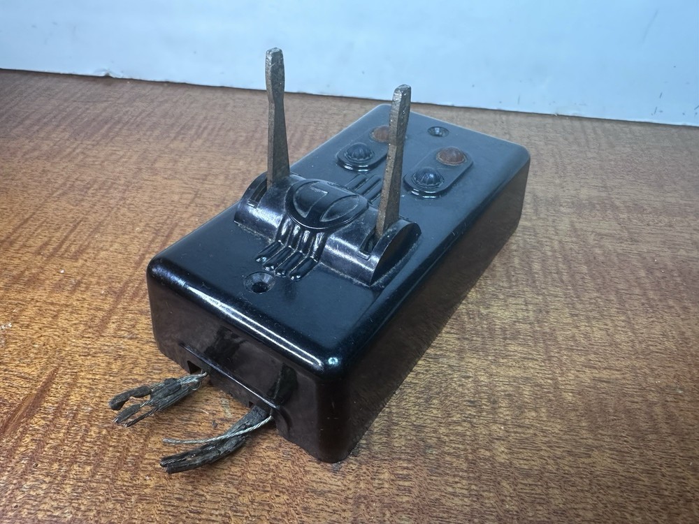 Lionel Turnout Controller - Needs New Wires - Untested