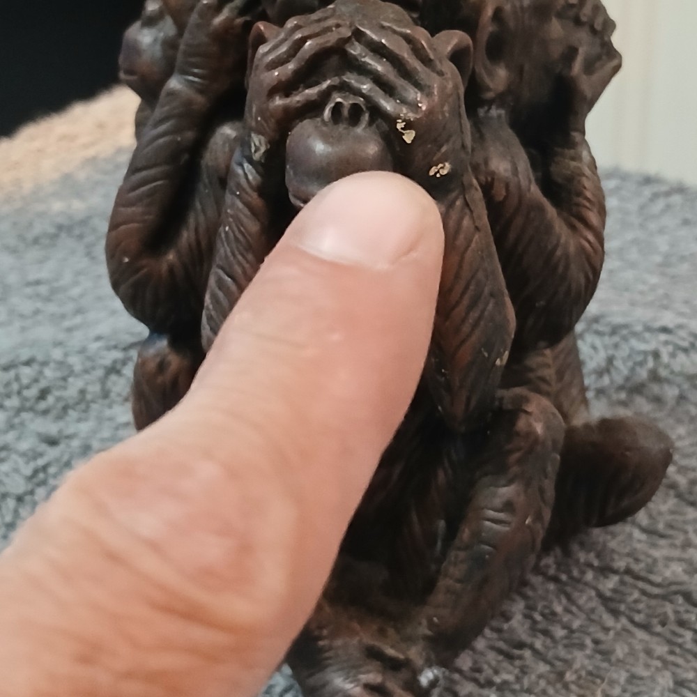 Older Monkey Clock Hear No Evil Speak No Evil See No Evil Read