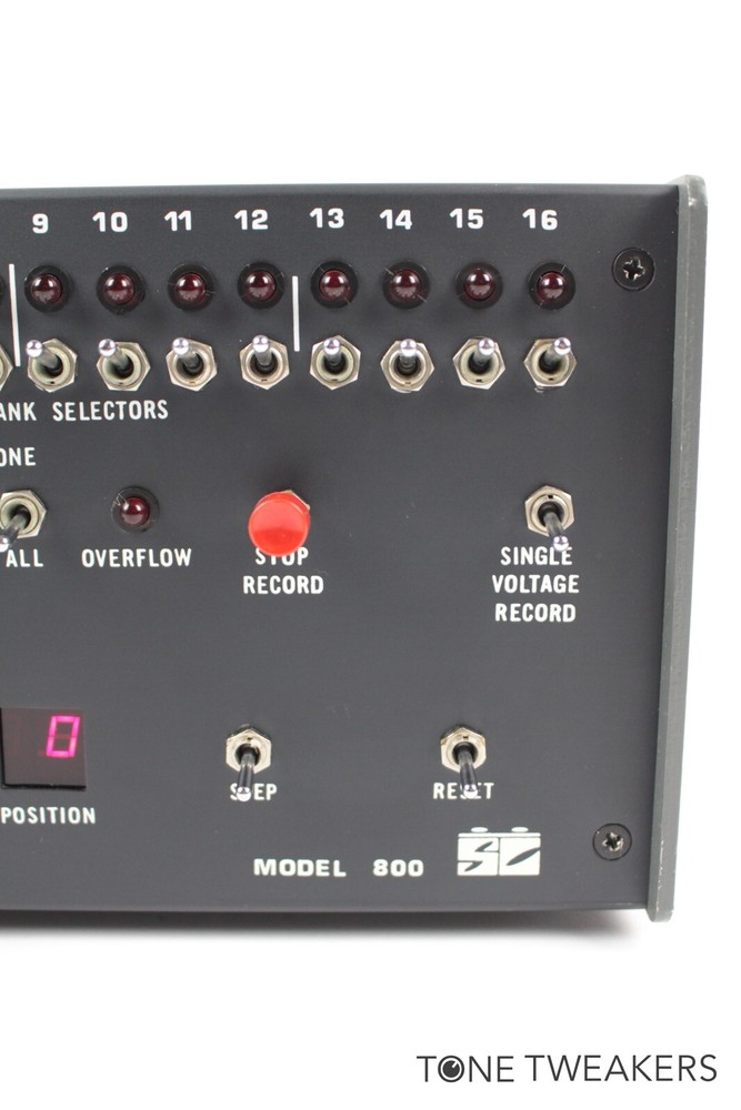 Sequential Circuits Model 800 Digital Sequencer cv gate 1vo VINTAGE SYNTH DEALER