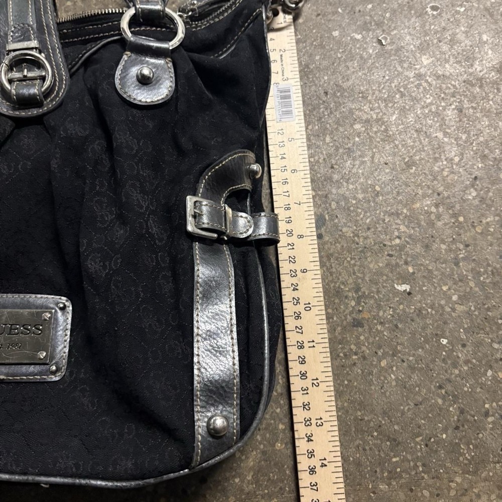 Y2K 2000s Guess Authentic Monogram Shoulder Bag Purse