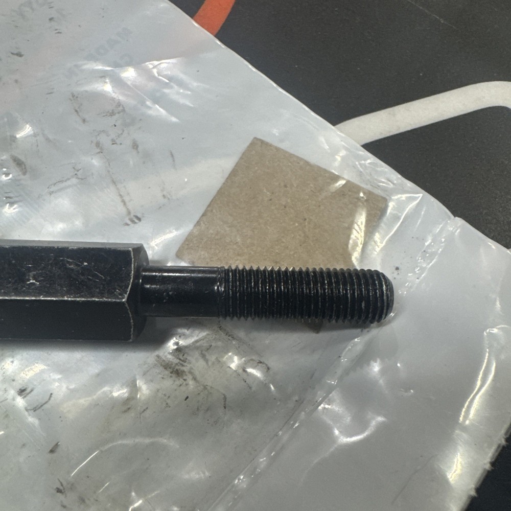 Bobcat Wiper Stud 7251267