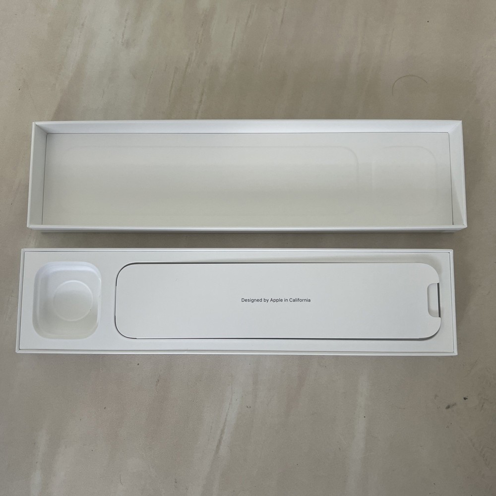 EMPTY BOX ONLY Apple Watch Space Gray Alu SE 44mm EMPTY BOX ONLY