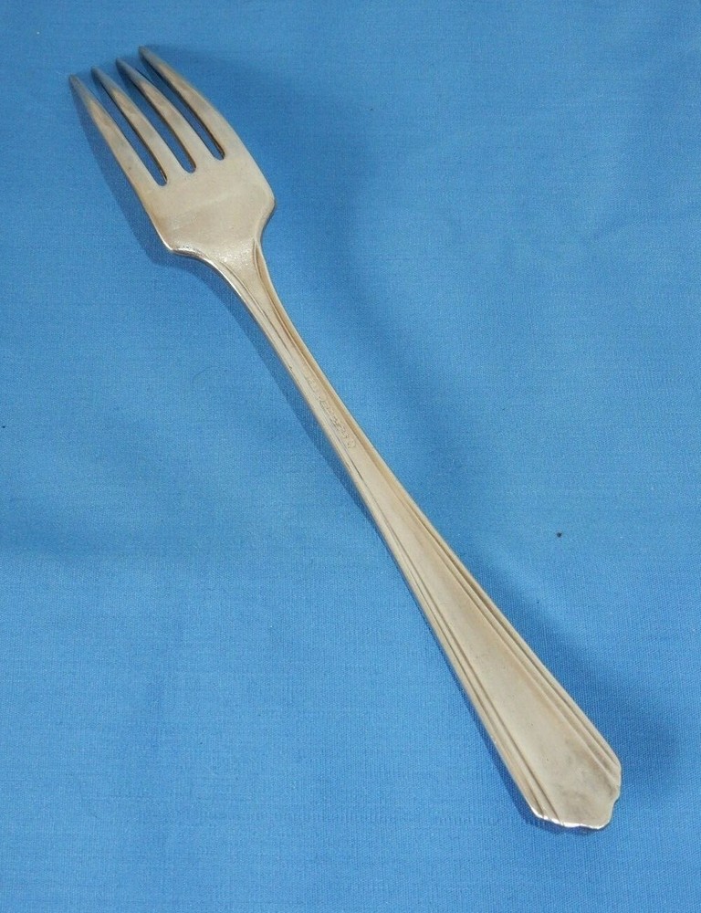 Rogers Oneida Silverplate 1930 Tempo Stoneleigh Dinner Fork