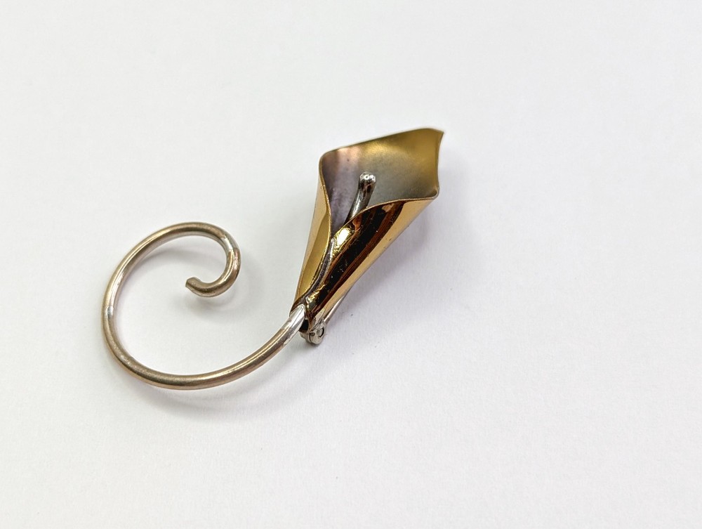 Vtg Signed Stuart Nye Calla Lilly Brass Mixed Metals Brooch