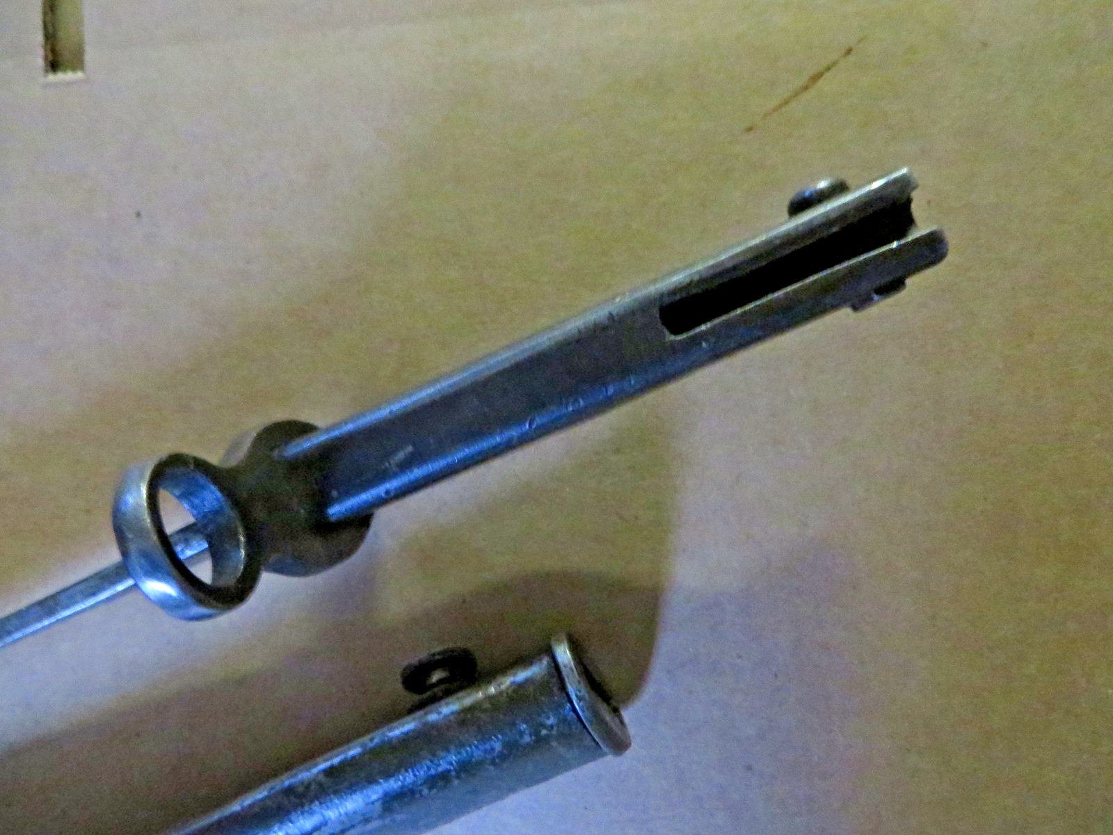 WWI GERMAN ERSATZ BAYONET Very Good Original Condition (crack on mount ring)