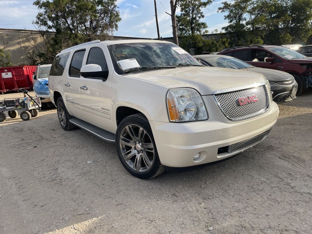 Sun Visor Left Driver Illuminated Fits 07-14 ESCALADE 978740