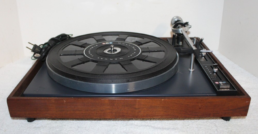 BIC 960 Automatic Turntable ~ Parts Only ~ Runs Good ~ READ